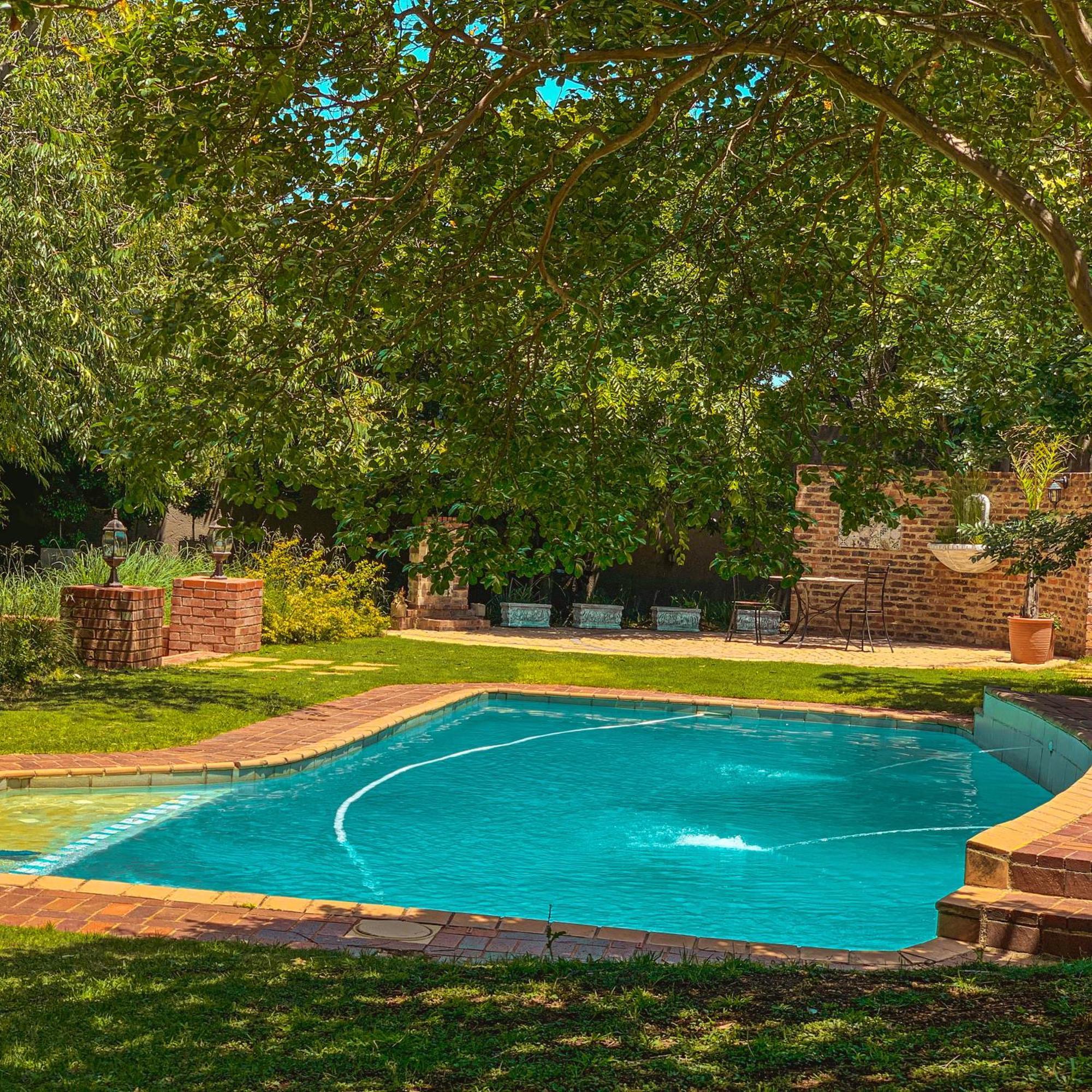 Horse'S Neck Guest Lodge Johannesburg Eksteriør bilde